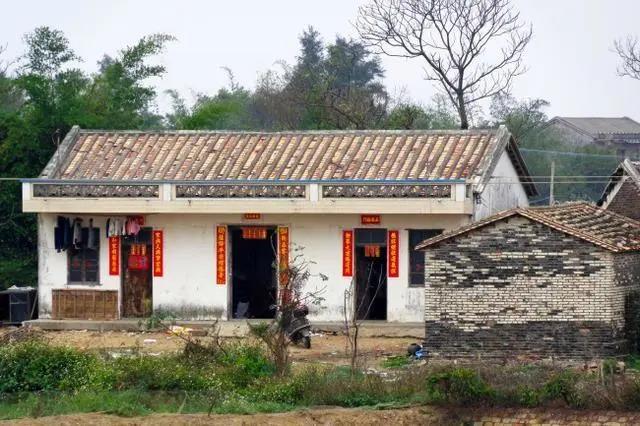 通知已到村委：农村“一户一宅”越来越严，在城里买房算违规么？答案来了