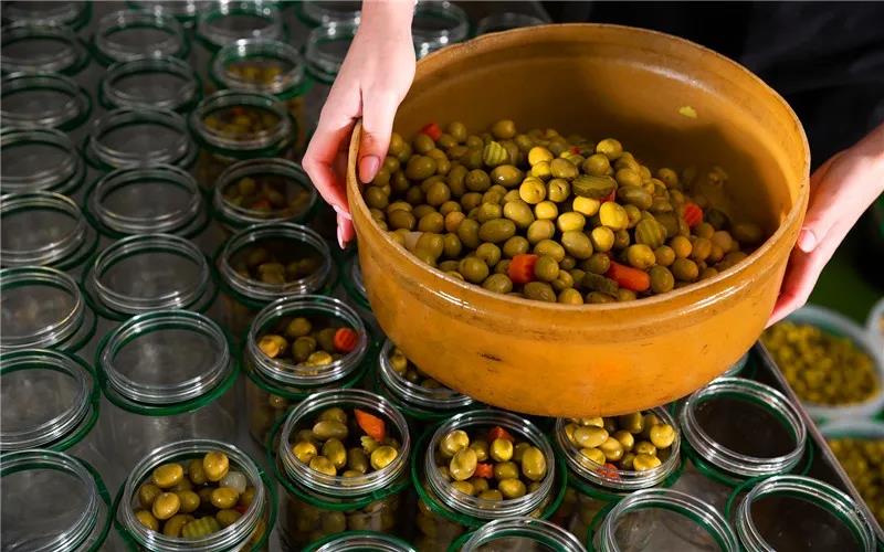 投资5万元以内的加工厂，有哪些项目，可以做到一年收入几十万呢？